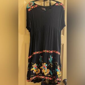 𝓓𝓞𝓤𝓑𝓛𝓔 𝓓 𝓡𝓐𝓝𝓒𝓗  Black Embroidered 𝓒𝓞𝓦𝓑𝓞Y/ 𝓒𝓐𝓒𝓣𝓤𝓢 Dress with Colorful Accents